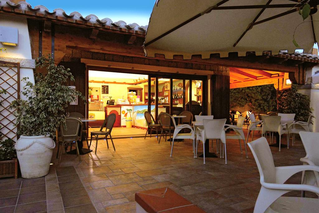 Villaggio Camping Spiaggia Del Riso Villasimius Exterior foto