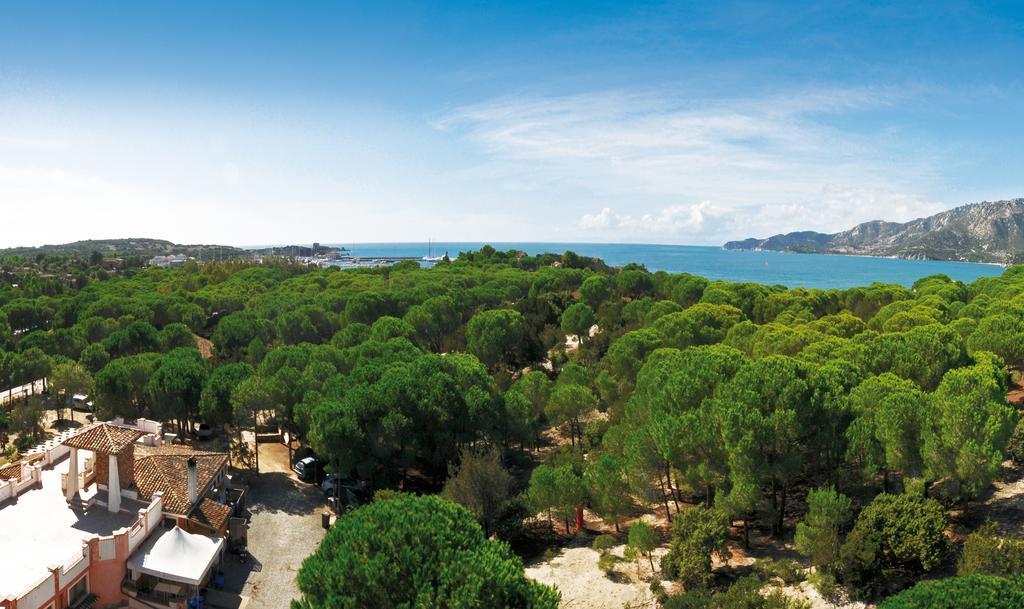 Villaggio Camping Spiaggia Del Riso Villasimius Exterior foto