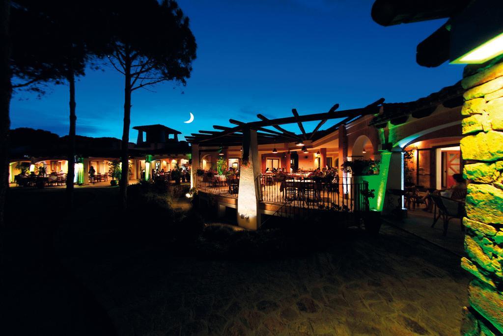 Villaggio Camping Spiaggia Del Riso Villasimius Exterior foto